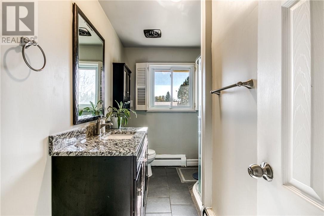 1581 Kelly Lake Road, Sudbury, Ontario  P3E 4L8 - Photo 16 - 2125777