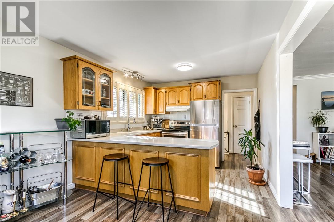 1581 Kelly Lake Road, Sudbury, Ontario  P3E 4L8 - Photo 2 - 2125777