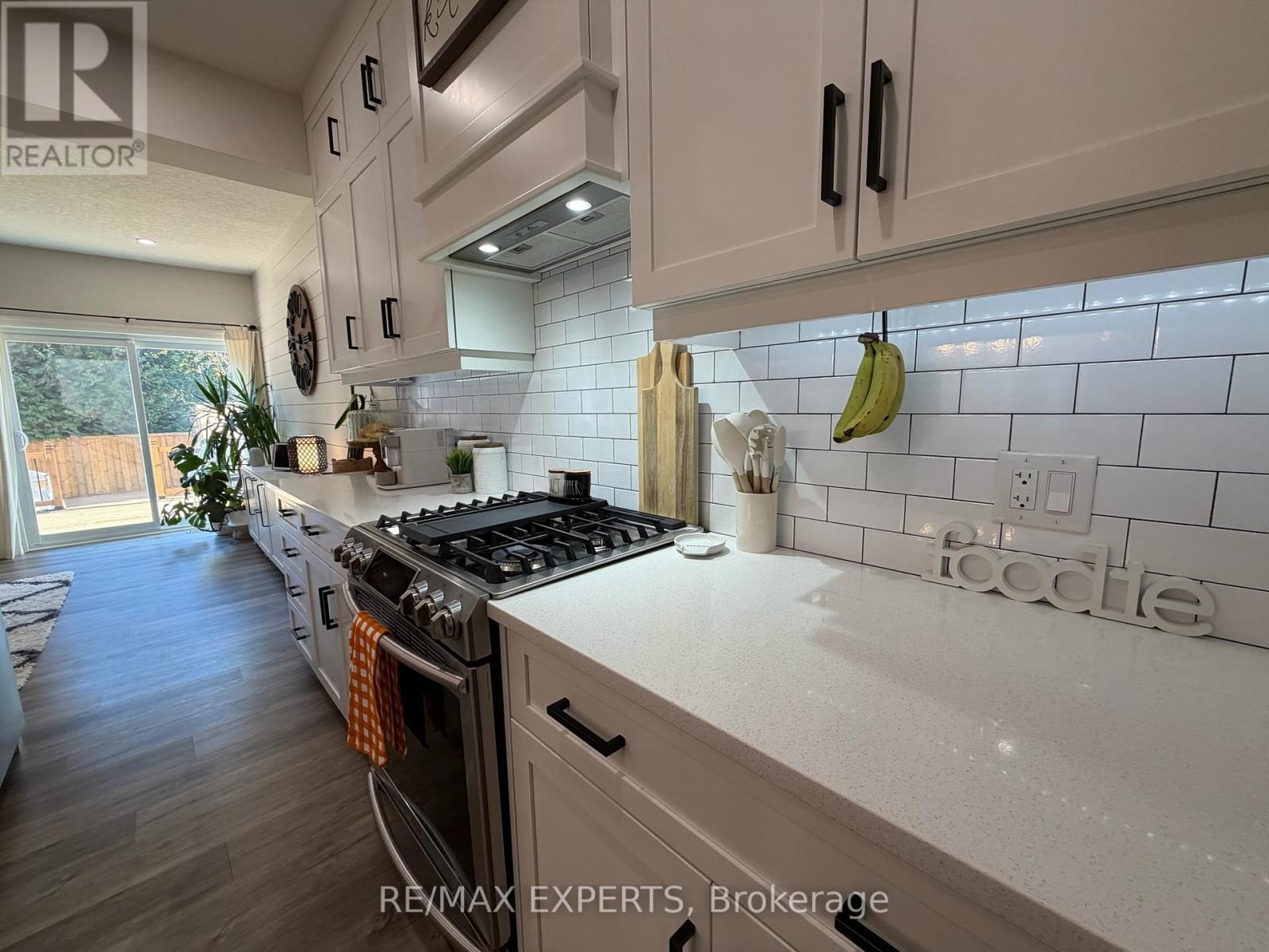 119 Lisbon Pines Drive, Cambridge, Ontario  N1R 8C7 - Photo 22 - X12580872