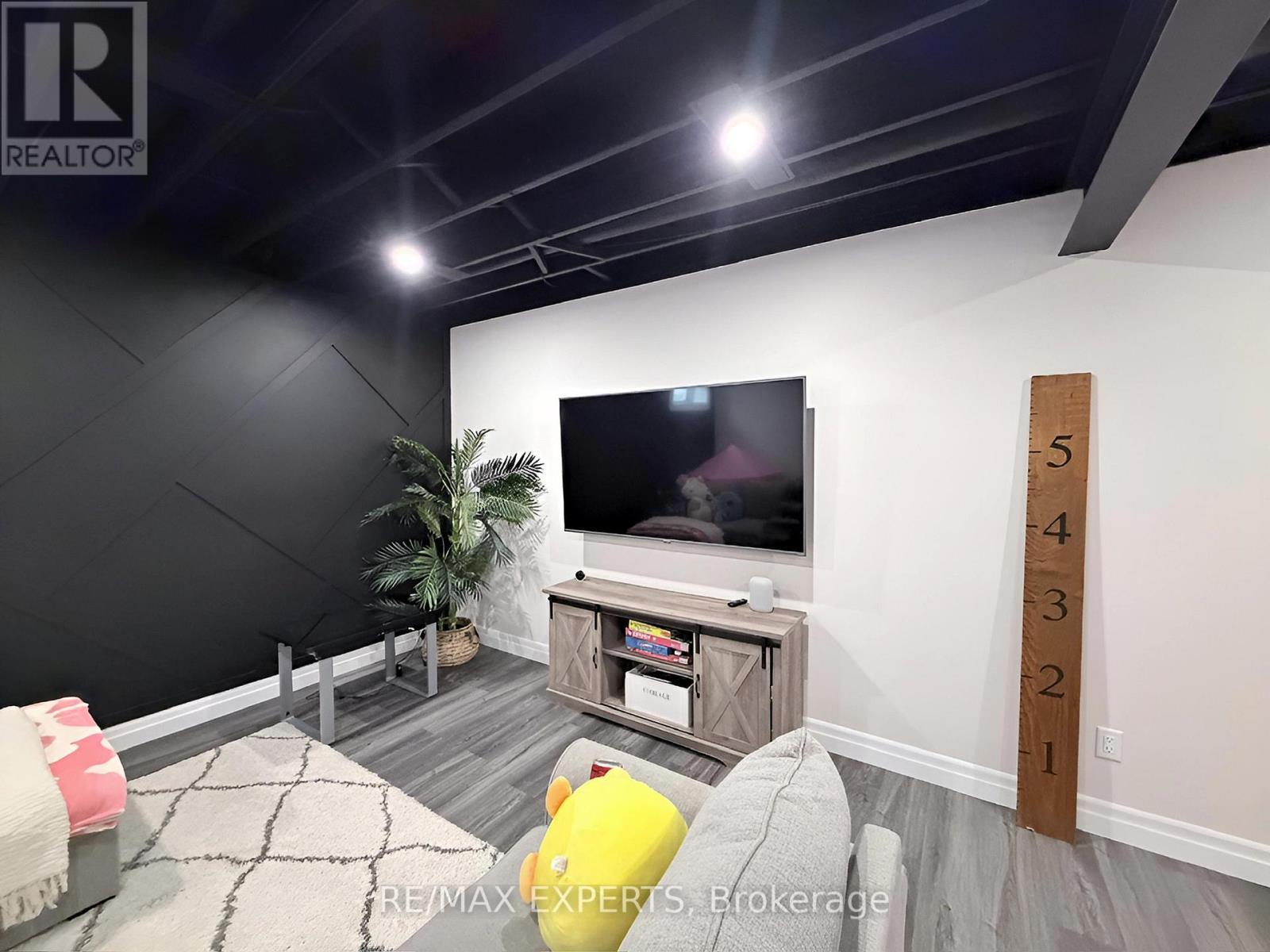 119 Lisbon Pines Drive, Cambridge, Ontario  N1R 8C7 - Photo 44 - X12580872