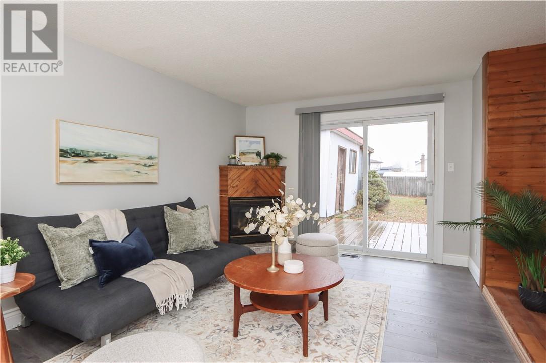 19 Lawrence Street, Garson, Ontario  P3L 1J7 - Photo 11 - 2125786