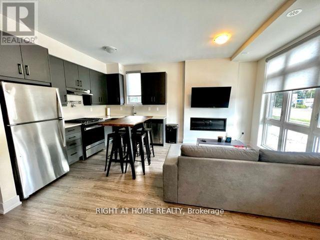 16 - 12868 YONGE STREET W, Richmond Hill, Ontario