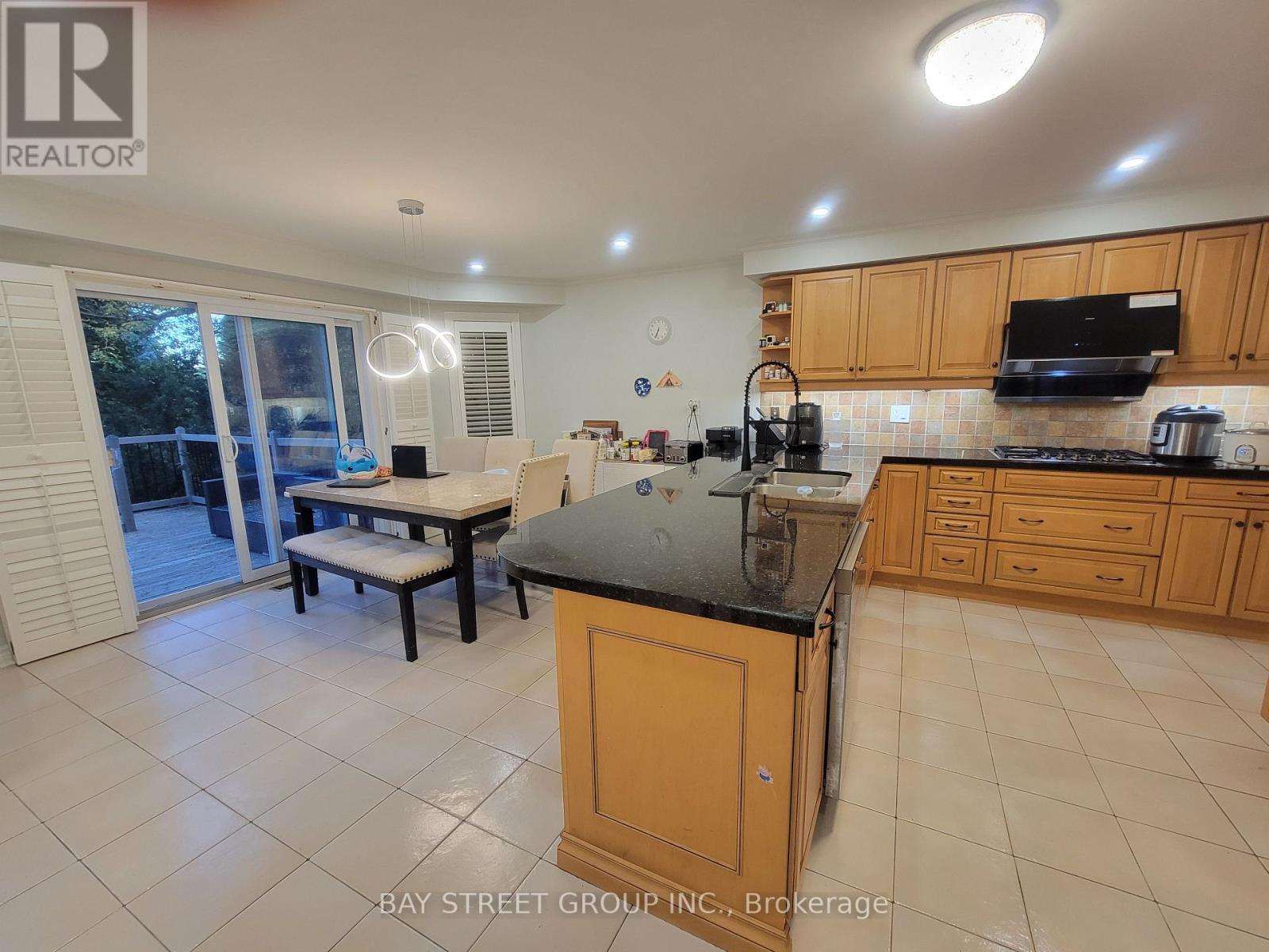 98 Brookeview Drive, Aurora, Ontario  L4G 6R5 - Photo 27 - N12581582