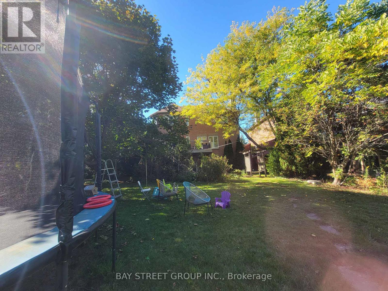 98 Brookeview Drive, Aurora, Ontario  L4G 6R5 - Photo 8 - N12581582