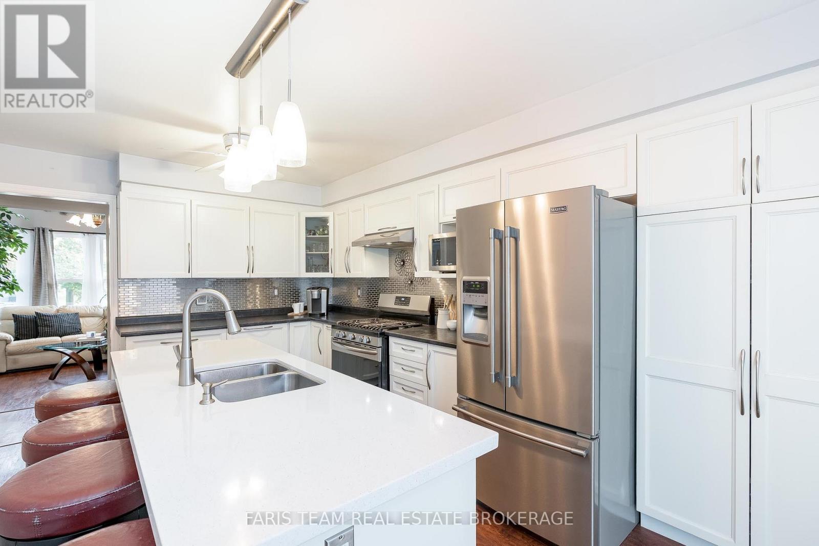 963 Linden Street, Innisfil, Ontario  L9S 1W6 - Photo 7 - N12581592