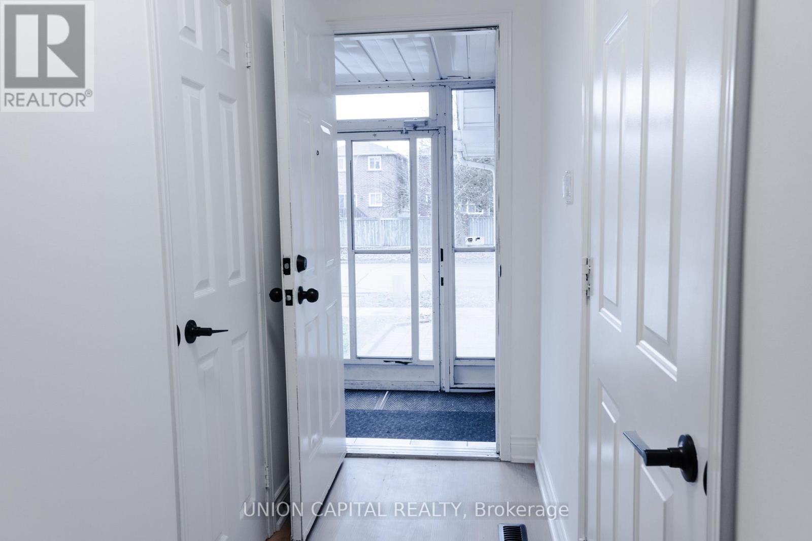 29 Thurman Road, Vaughan, Ontario  L4J 6S3 - Photo 2 - N12581606