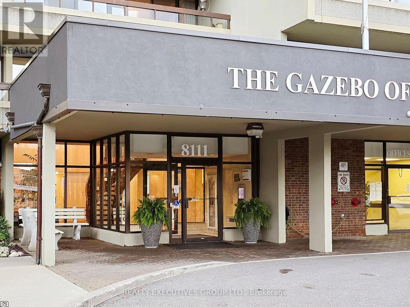 1701 - 8111 Yonge Street, Markham, Ontario  L3T 4V9 - Photo 4 - N12581652