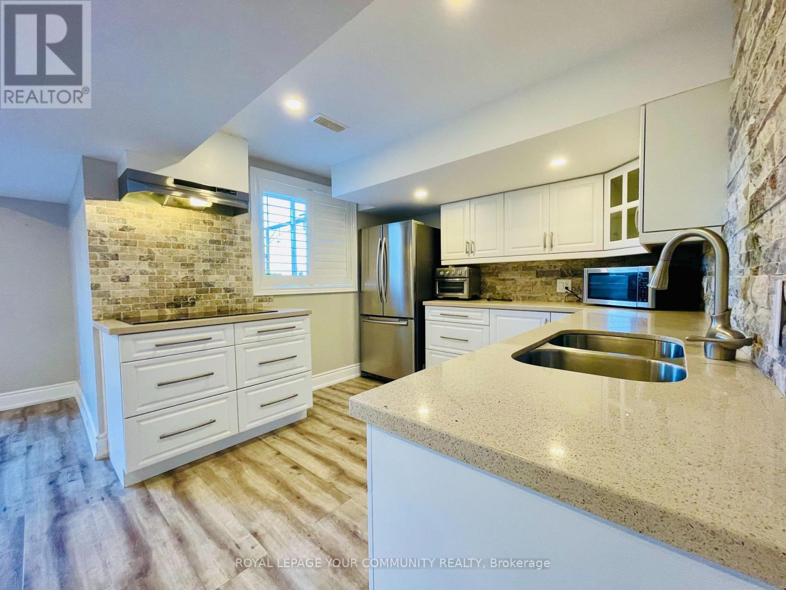 996 Booth Avenue, Innisfil, Ontario  L9S 0A4 - Photo 32 - N12581756