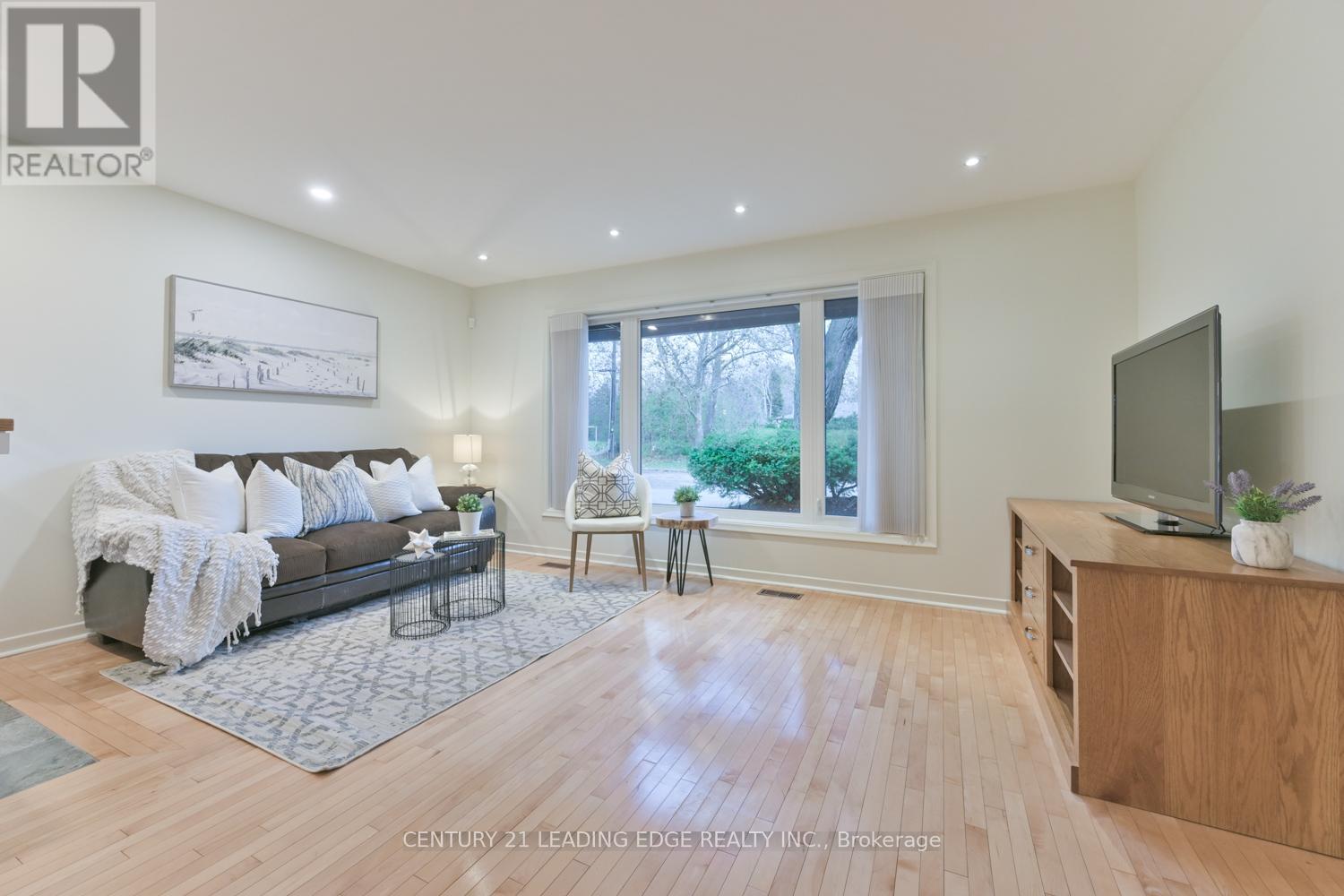 188 Krieghoff Avenue, Markham, Ontario L3R 1W3 - Photo 6 - N12581764