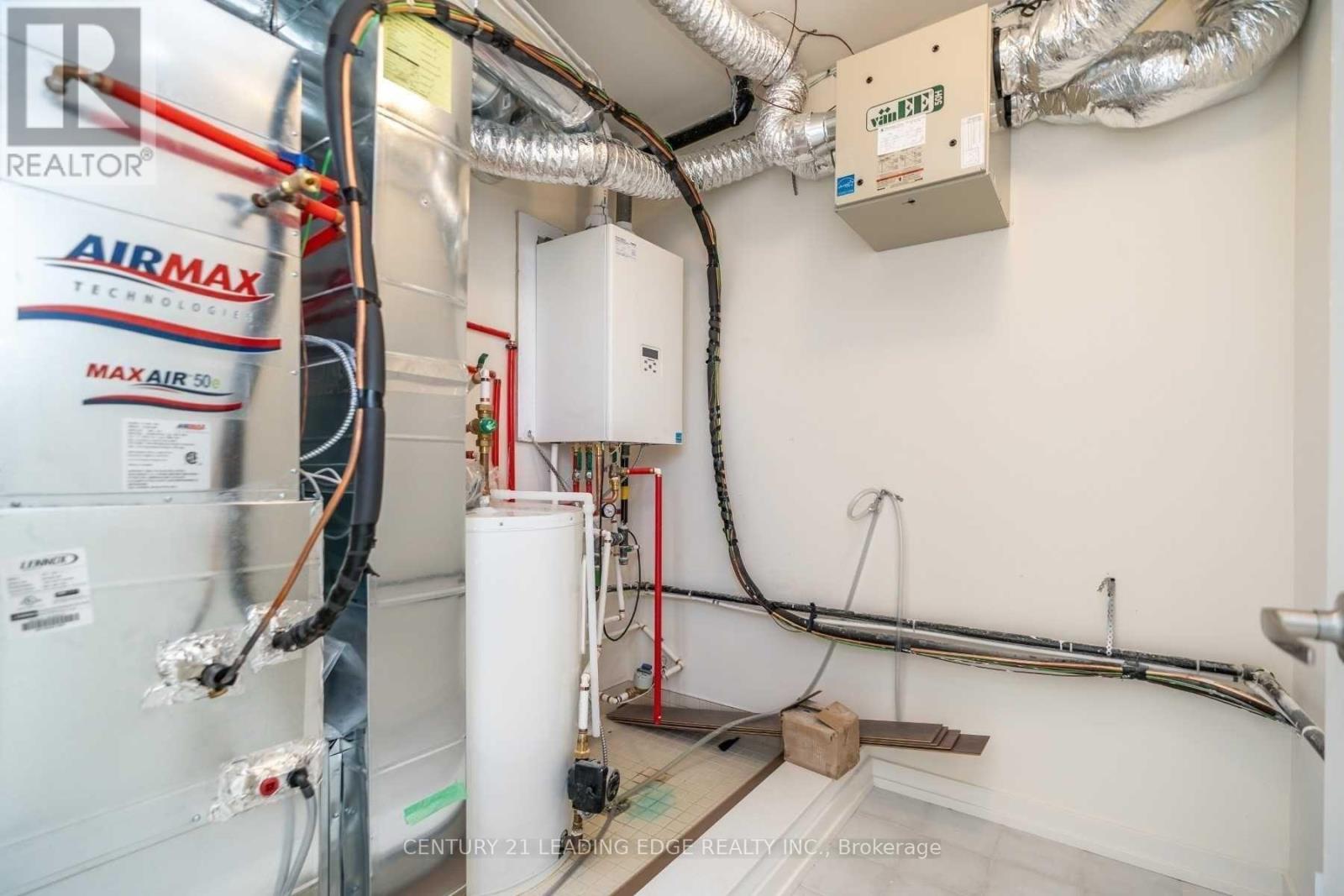 423 - 15 Whitaker Way, Whitchurch-Stouffville, Ontario  L4A 4T4 - Photo 10 - N12581776