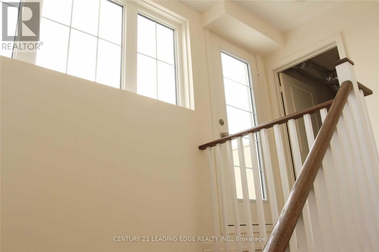 423 - 15 Whitaker Way, Whitchurch-Stouffville, Ontario  L4A 4T4 - Photo 9 - N12581776