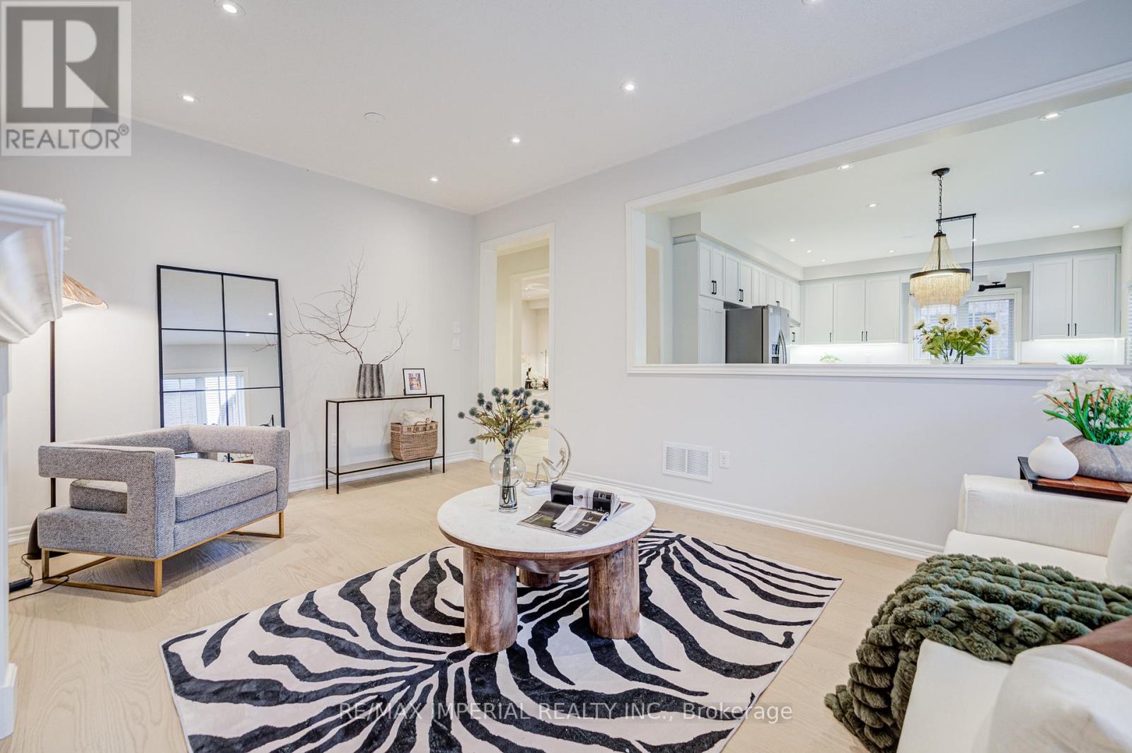 1199 Mctavish Dr. Drive, Newmarket, Ontario  L3X 0A8 - Photo 17 - N12581814