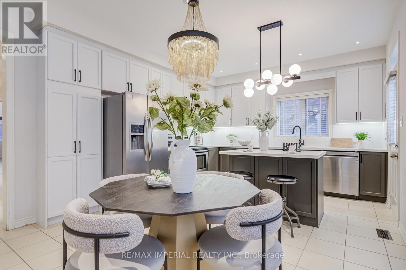 1199 Mctavish Dr. Drive, Newmarket, Ontario  L3X 0A8 - Photo 19 - N12581814