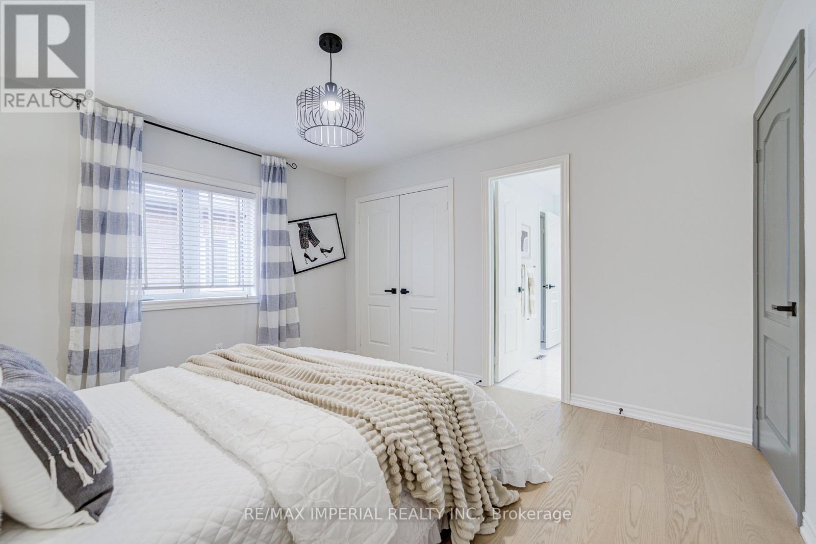 1199 Mctavish Dr. Drive, Newmarket, Ontario  L3X 0A8 - Photo 31 - N12581814