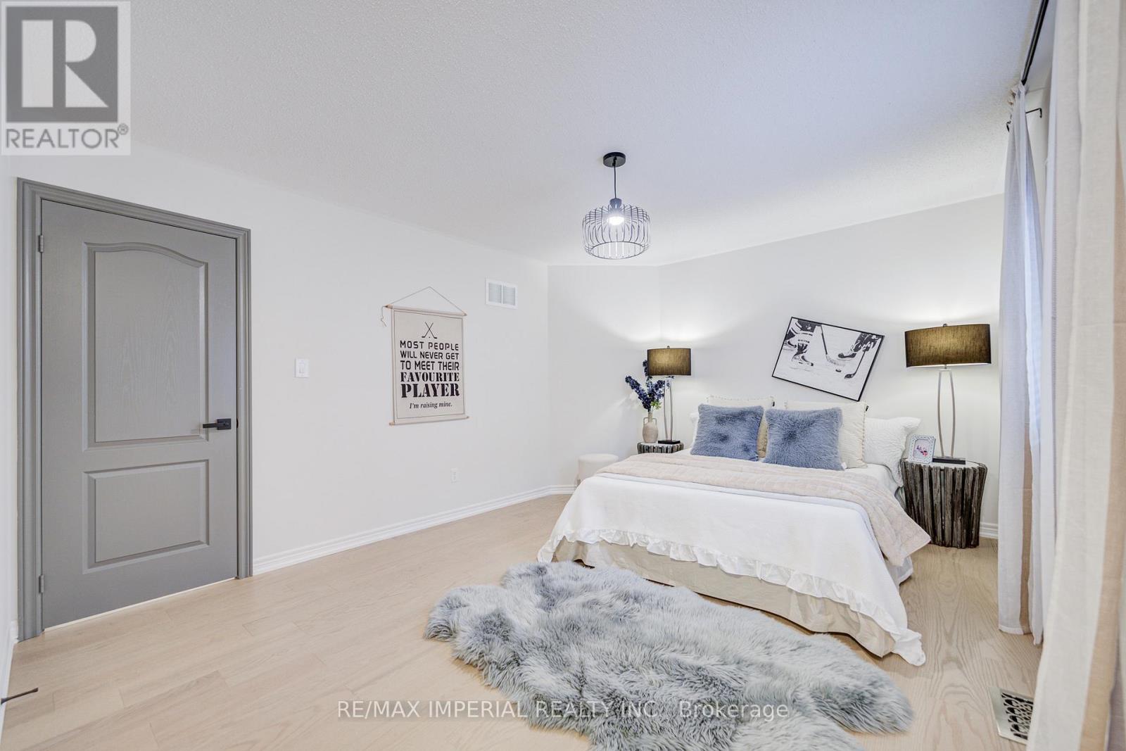 1199 Mctavish Dr. Drive, Newmarket, Ontario  L3X 0A8 - Photo 36 - N12581814