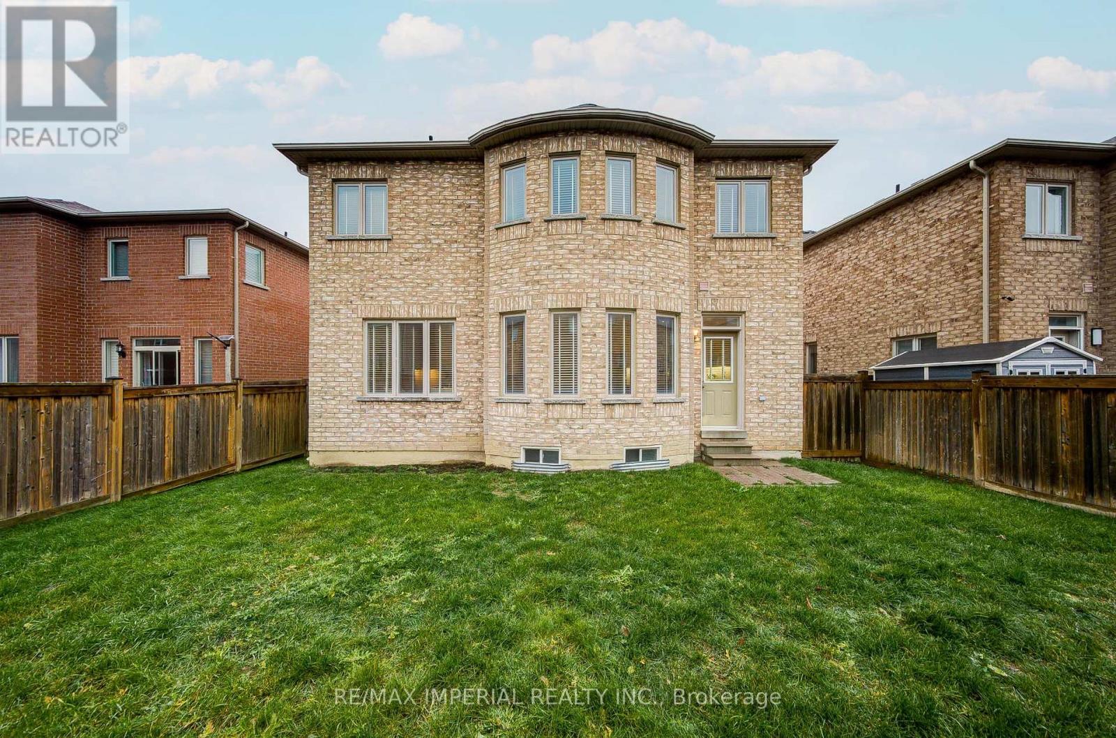 1199 Mctavish Dr. Drive, Newmarket, Ontario  L3X 0A8 - Photo 48 - N12581814