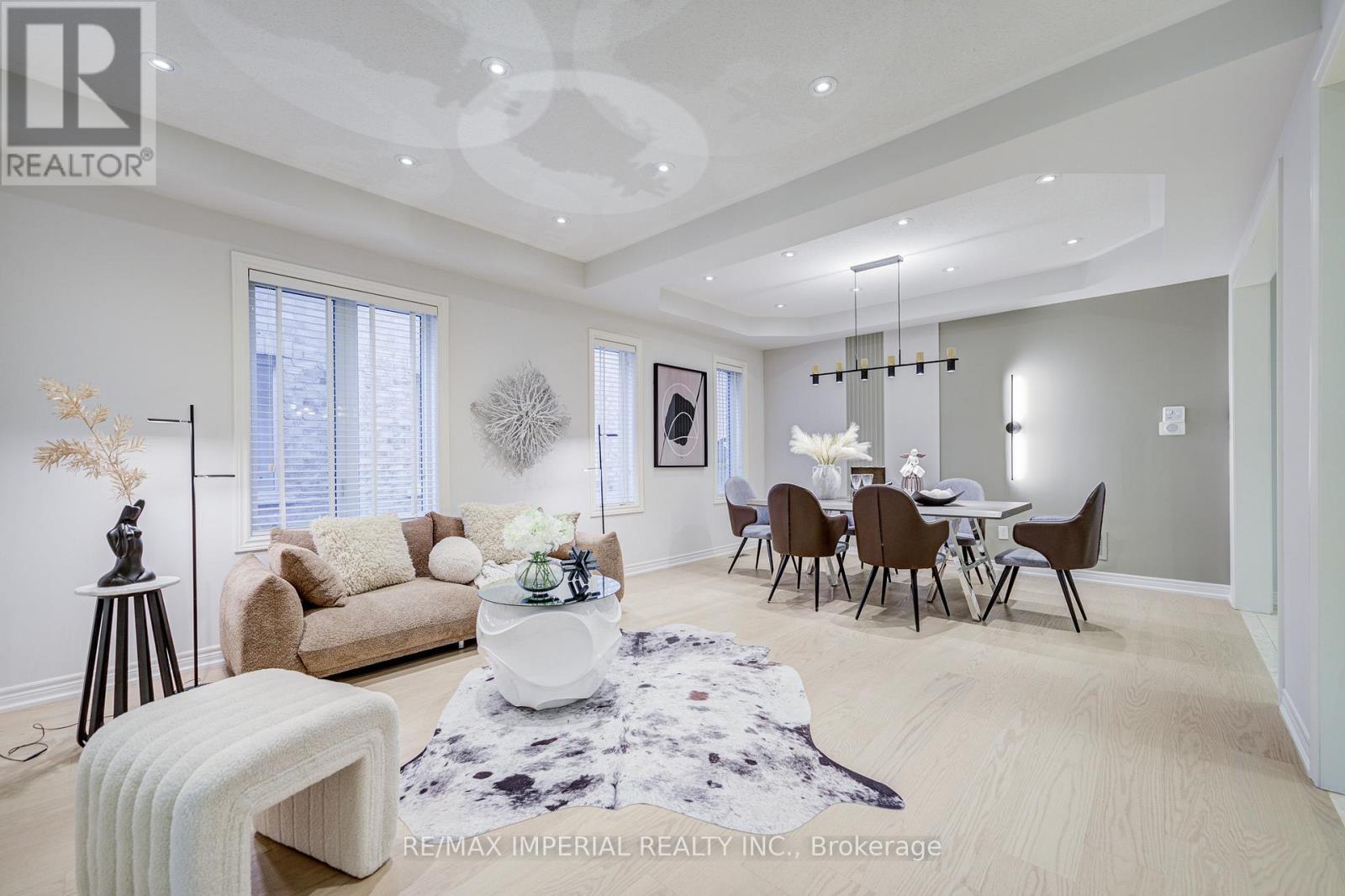 1199 Mctavish Dr. Drive, Newmarket, Ontario  L3X 0A8 - Photo 7 - N12581814