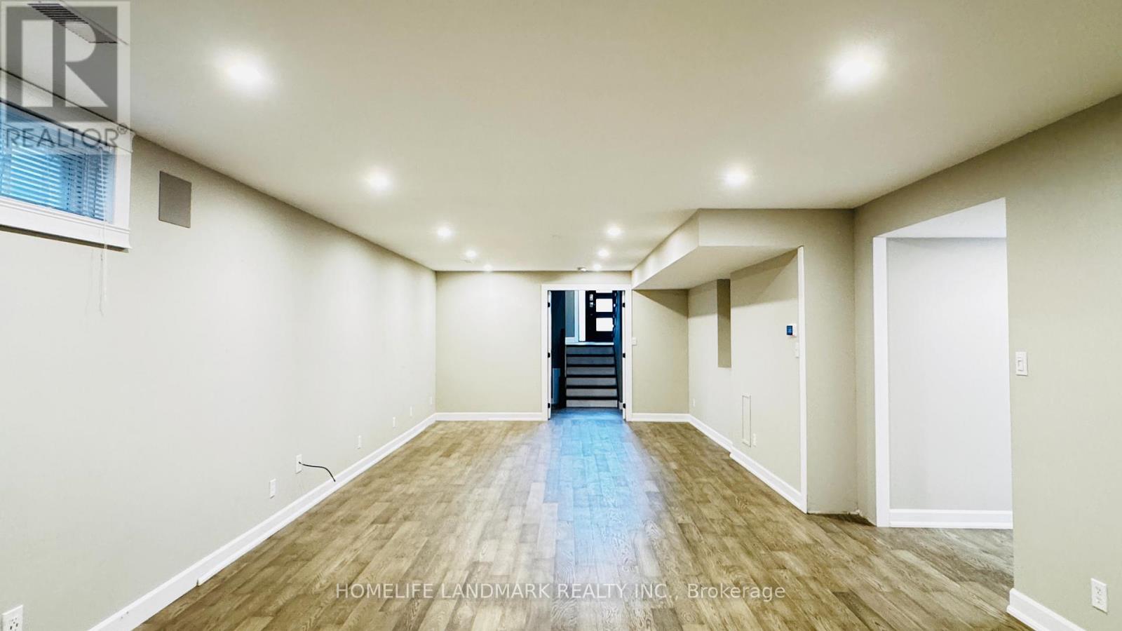 26 Monique Crescent, Barrie, Ontario  L4M 6Y3 - Photo 34 - S12581644