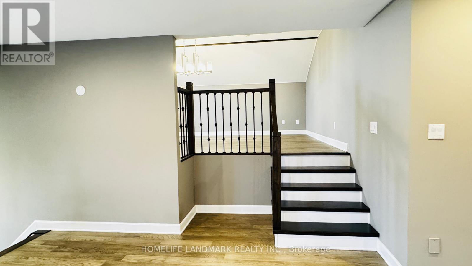 26 Monique Crescent, Barrie, Ontario  L4M 6Y3 - Photo 6 - S12581644