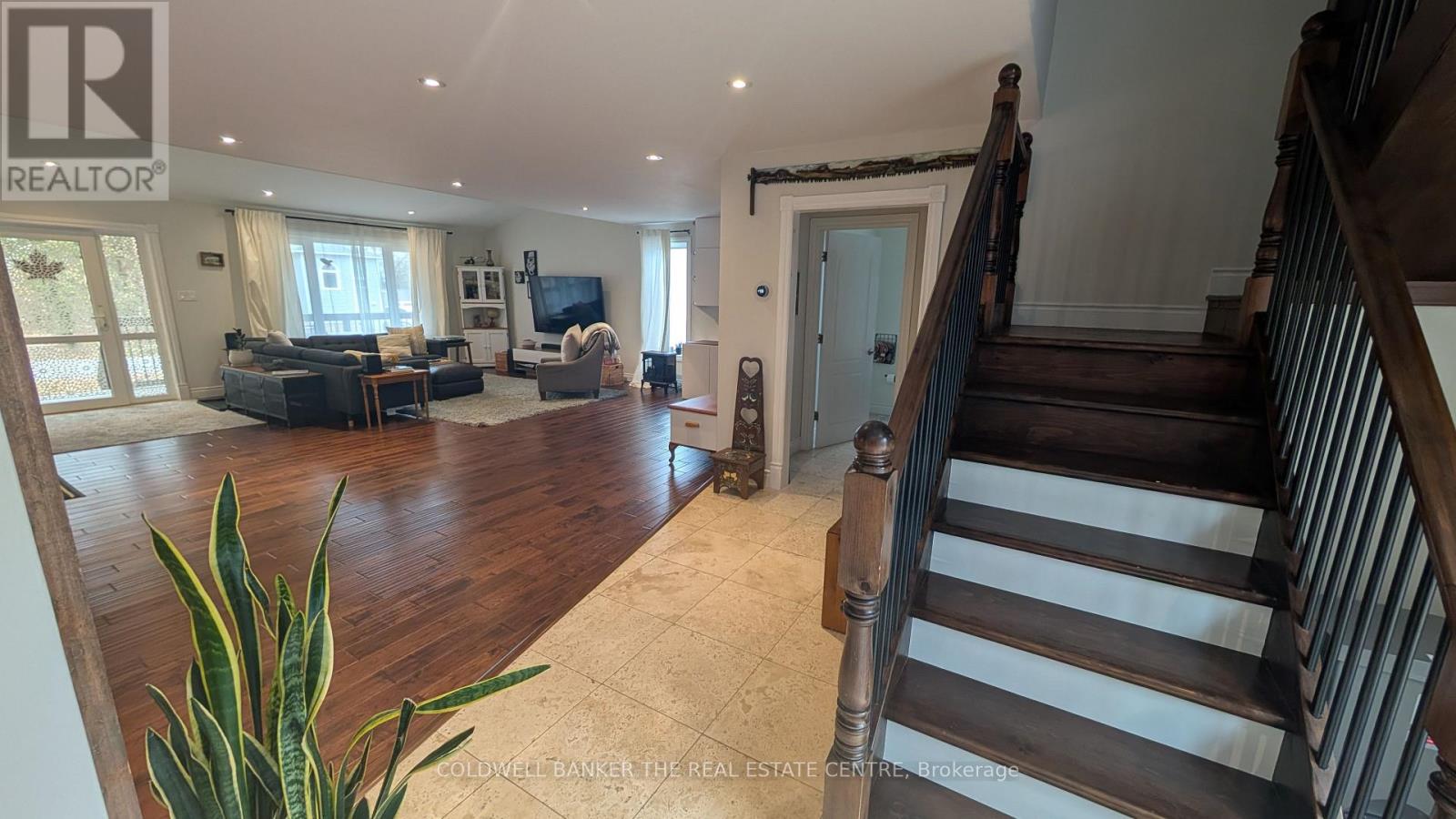 247 Poplar Avenue, Tay (Port Mcnicoll), Ontario  L0K 1R0 - Photo 14 - S12581724