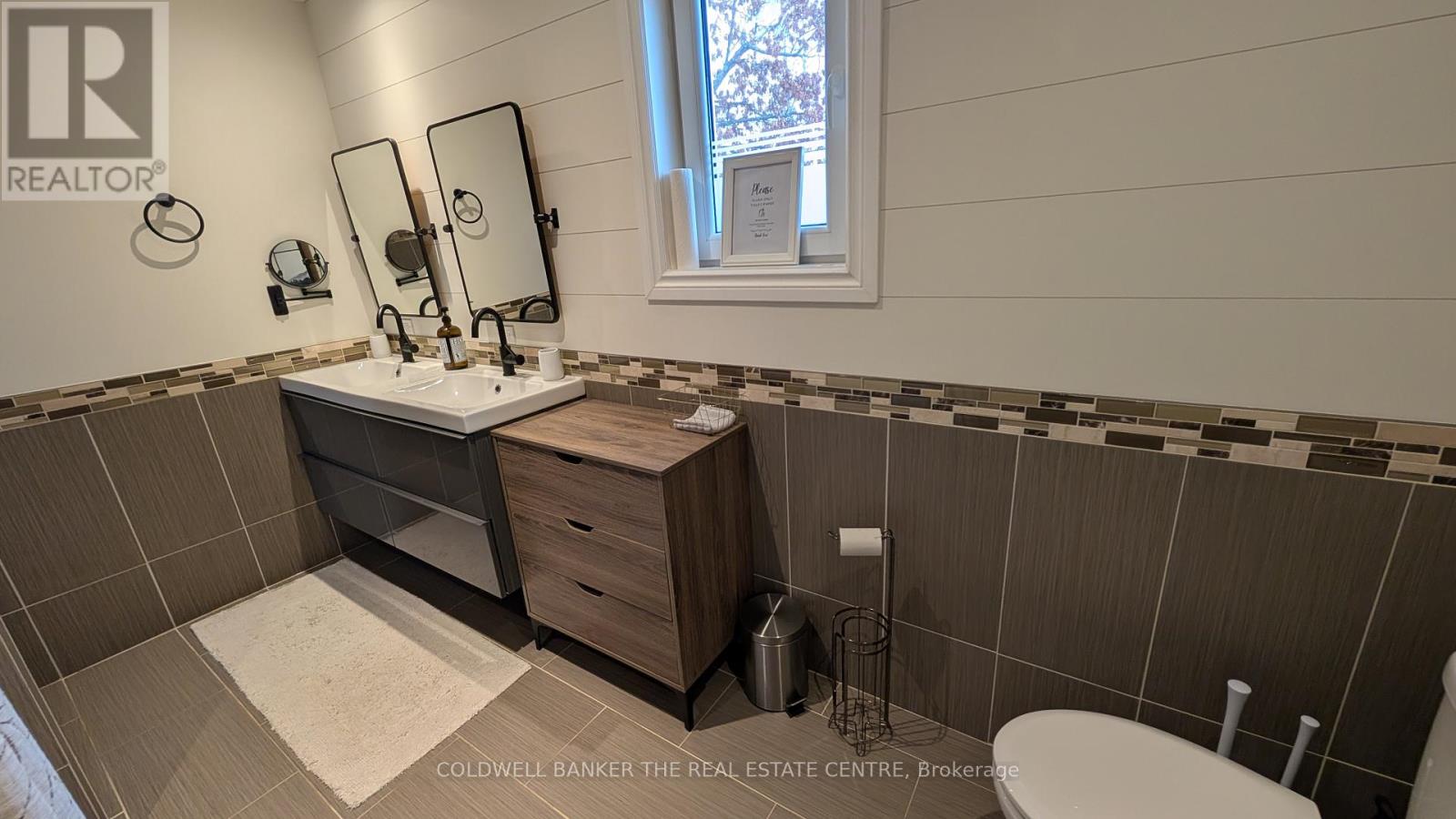 247 Poplar Avenue, Tay (Port Mcnicoll), Ontario  L0K 1R0 - Photo 24 - S12581724