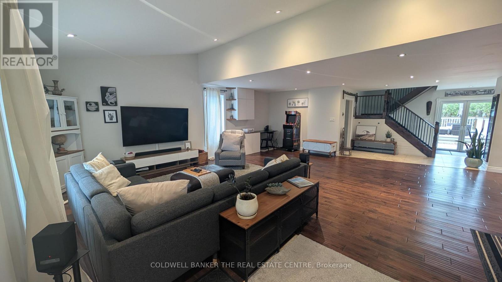 247 Poplar Avenue, Tay (Port Mcnicoll), Ontario  L0K 1R0 - Photo 4 - S12581724