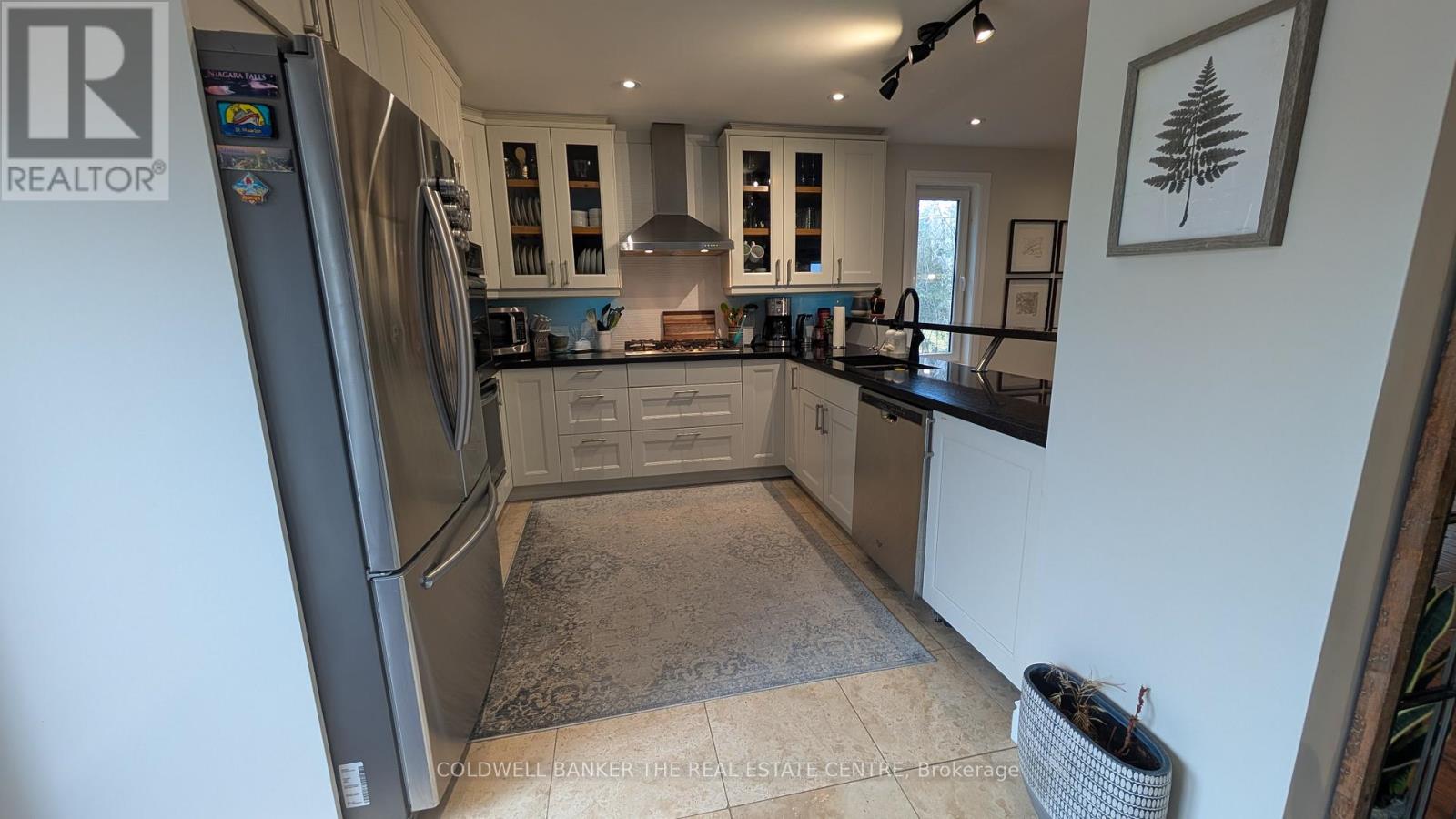 247 Poplar Avenue, Tay (Port Mcnicoll), Ontario  L0K 1R0 - Photo 9 - S12581724