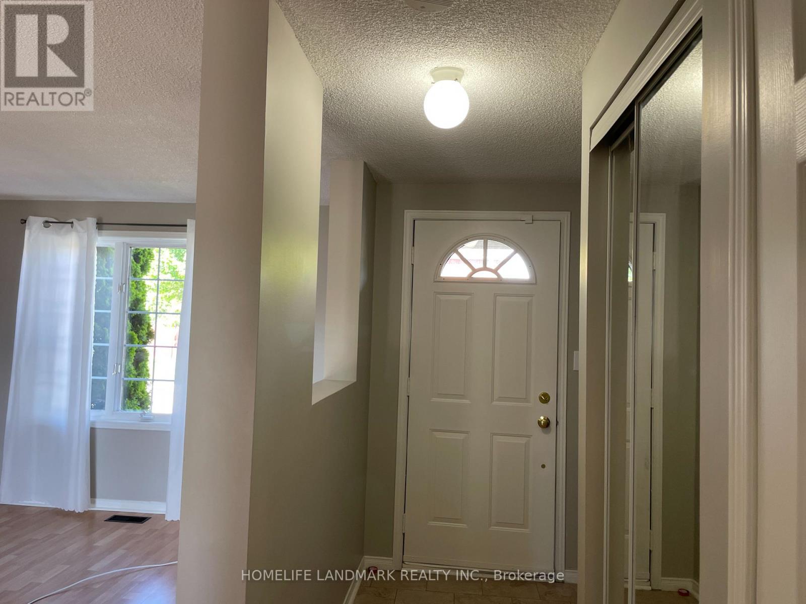 Main - 53 Garibaldi Drive, Barrie (Holly), Ontario L4N 8C4 - Photo 4 - S12581742