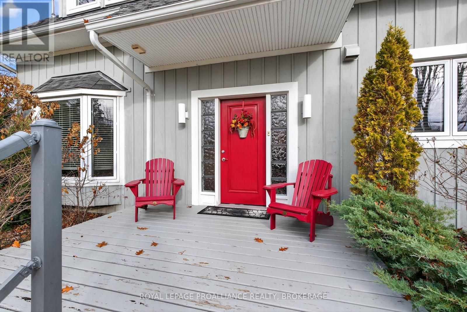 1682 Jackson Boulevard, Kingston, Ontario  K7L 4V1 - Photo 4 - X12581940