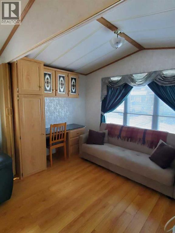 6 Points West Resort, Sylvan Lake, Alberta  T4S 1T3 - Photo 8 - A2235067