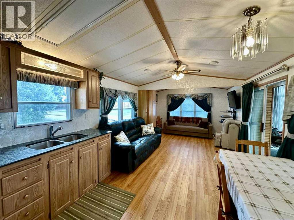 6 Points West Resort, Sylvan Lake, Alberta  T4S 1T3 - Photo 11 - A2235067