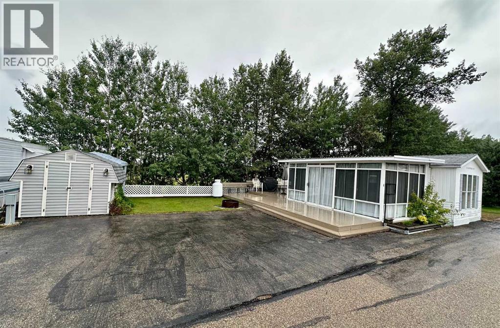 6 Points West Resort, Sylvan Lake, Alberta  T4S 1T3 - Photo 2 - A2235067