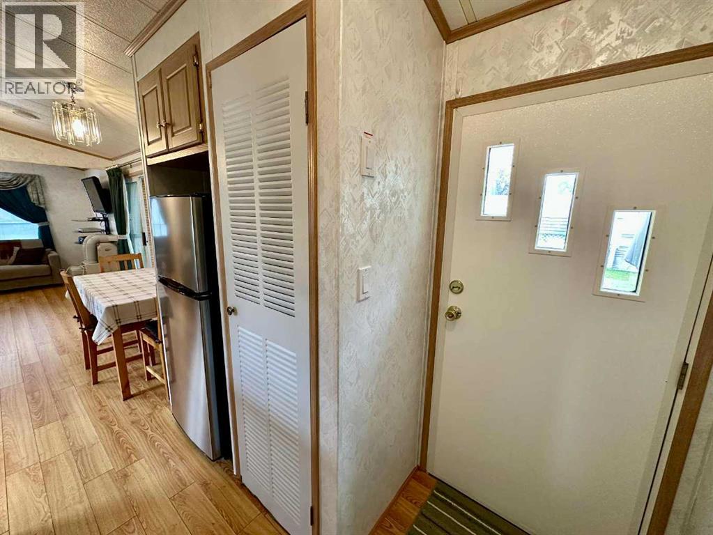 6 Points West Resort, Sylvan Lake, Alberta  T4S 1T3 - Photo 23 - A2235067