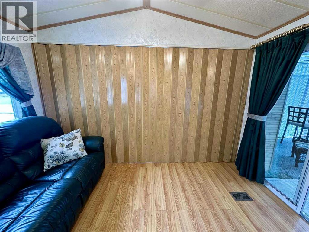 6 Points West Resort, Sylvan Lake, Alberta  T4S 1T3 - Photo 16 - A2235067