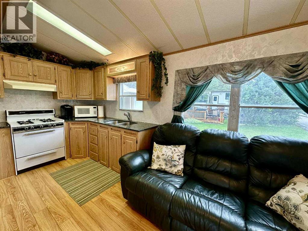 6 Points West Resort, Sylvan Lake, Alberta  T4S 1T3 - Photo 15 - A2235067