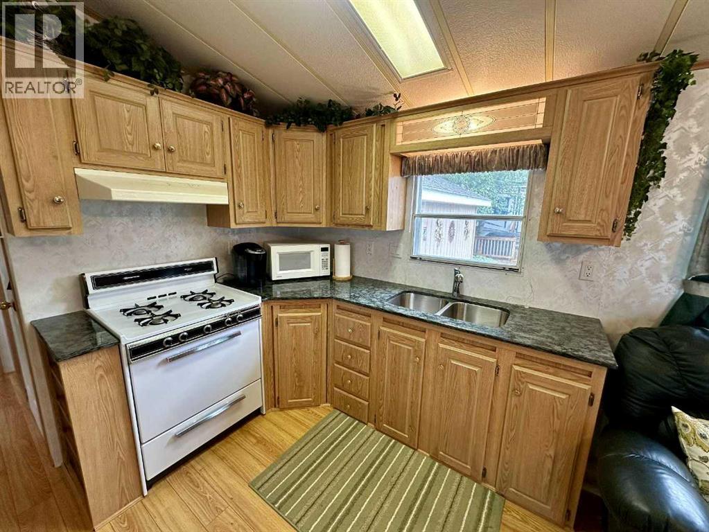 6 Points West Resort, Sylvan Lake, Alberta  T4S 1T3 - Photo 17 - A2235067