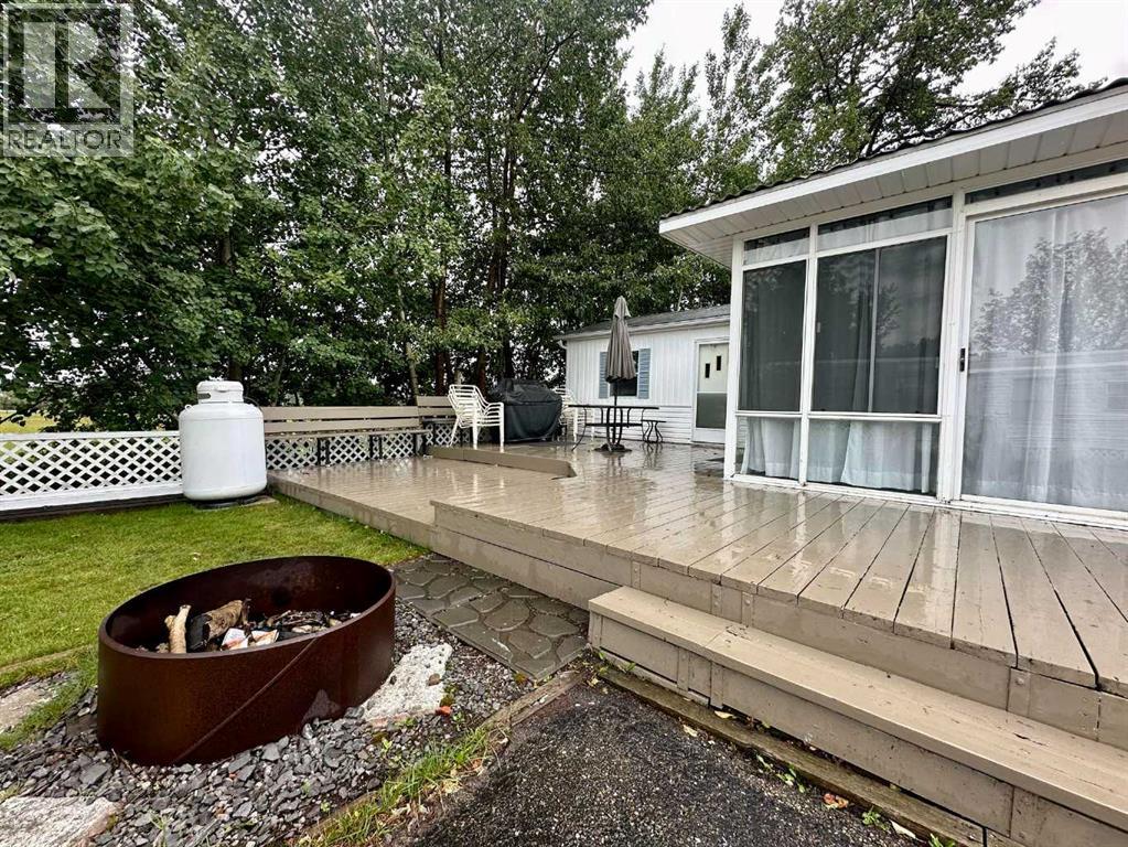 6 Points West Resort, Sylvan Lake, Alberta  T4S 1T3 - Photo 38 - A2235067