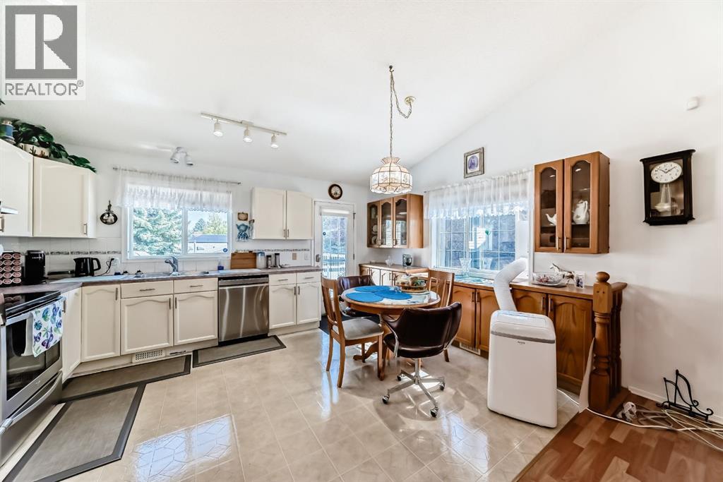 21 Strathmore Lakes Way, Strathmore, Alberta  T1P 1L7 - Photo 6 - A2272763