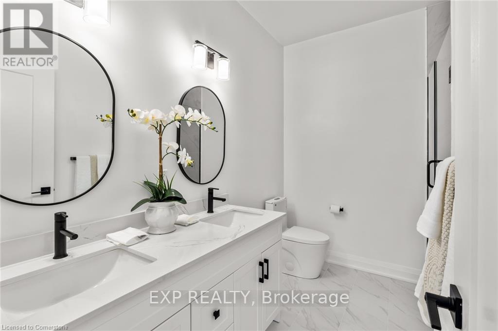 4 Santa Barbara Lane, Halton Hills, Ontario  L7G 0P7 - Photo 27 - W12581558