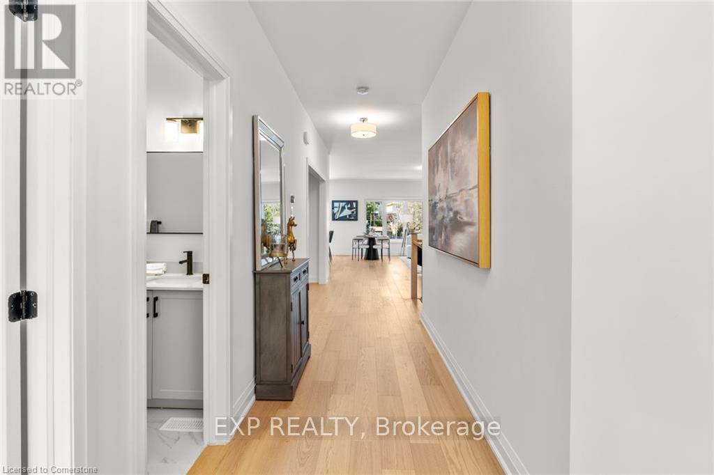 4 Santa Barbara Lane, Halton Hills, Ontario  L7G 0P7 - Photo 6 - W12581558