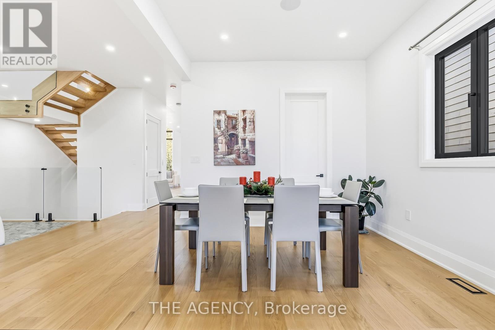 9 Earl Street, Mississauga, Ontario  L5M 1N6 - Photo 10 - W12581586