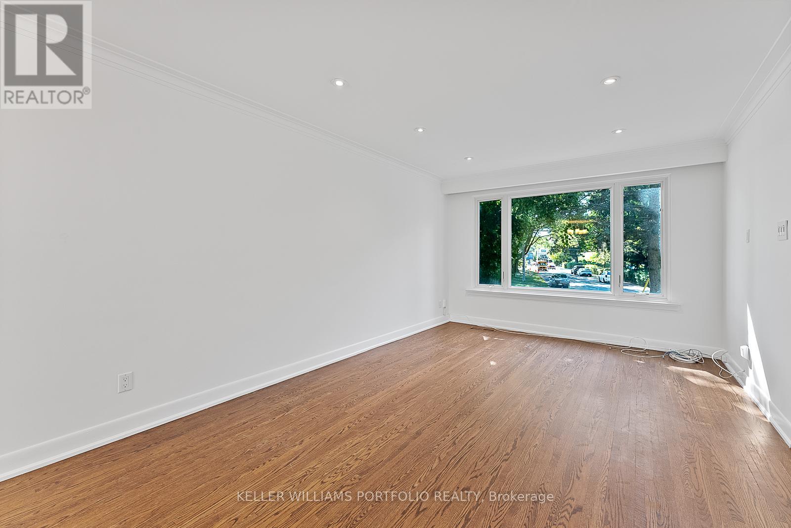 60 Juliana Court, Toronto, Ontario  M6S 2R2 - Photo 12 - W12581632