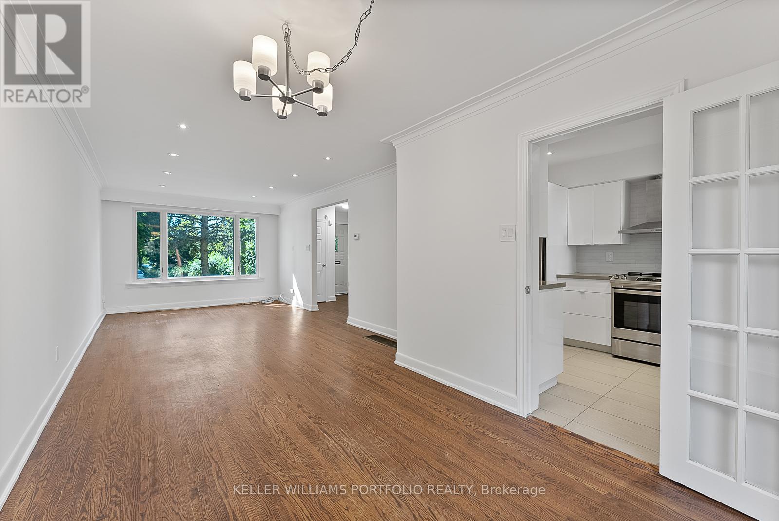 60 Juliana Court, Toronto, Ontario  M6S 2R2 - Photo 14 - W12581632