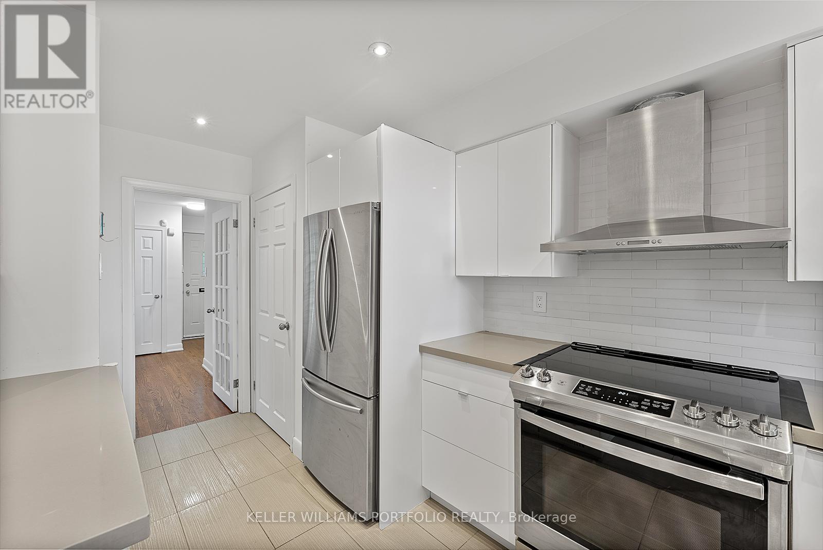 60 Juliana Court, Toronto, Ontario  M6S 2R2 - Photo 16 - W12581632