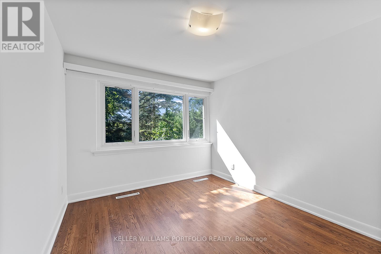 60 Juliana Court, Toronto, Ontario  M6S 2R2 - Photo 26 - W12581632