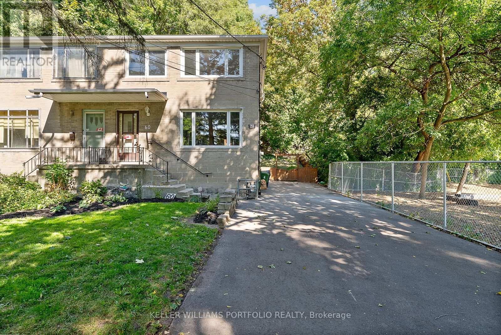 60 Juliana Court, Toronto, Ontario  M6S 2R2 - Photo 3 - W12581632