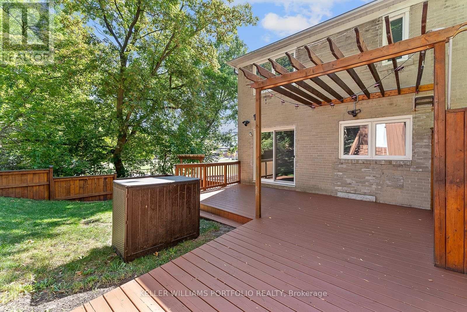 60 Juliana Court, Toronto, Ontario  M6S 2R2 - Photo 43 - W12581632