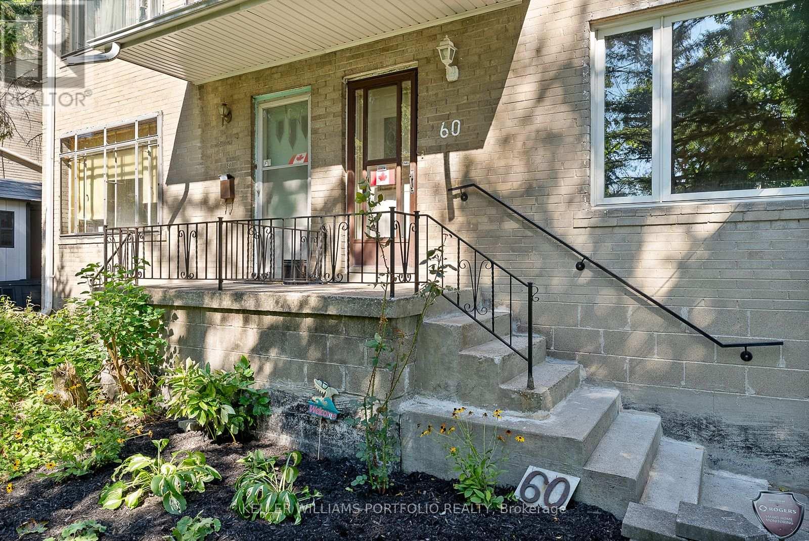 60 Juliana Court, Toronto, Ontario  M6S 2R2 - Photo 5 - W12581632