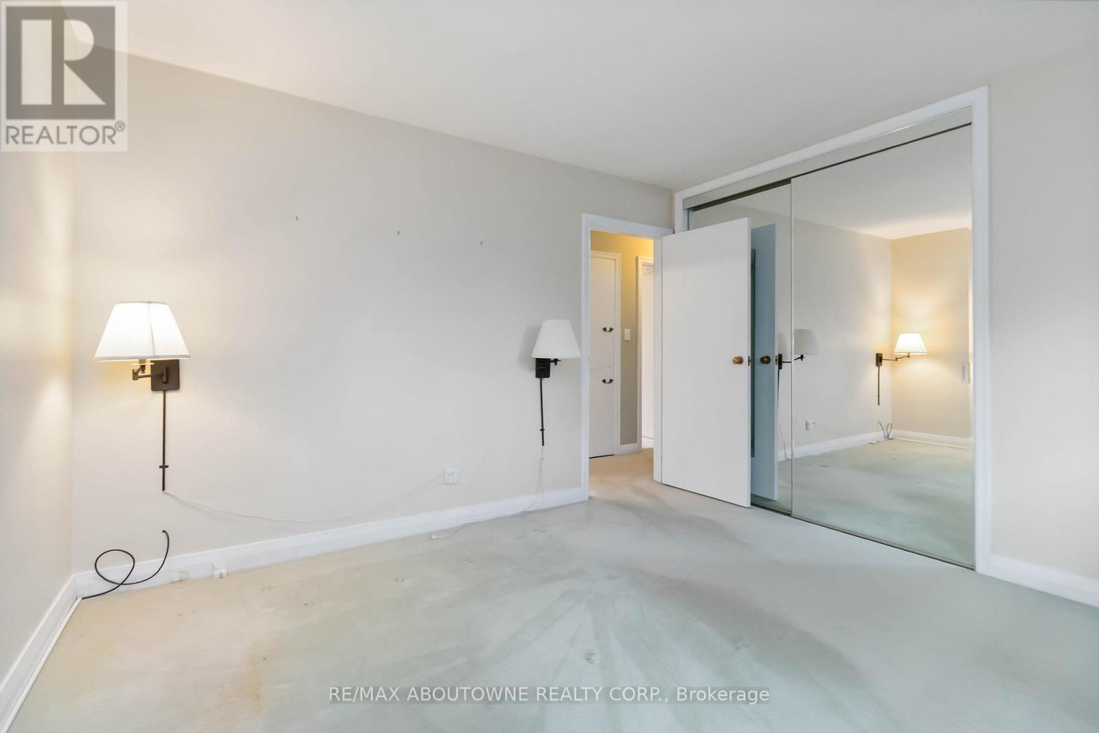 1410 Devon Road, Oakville, Ontario  L6J 2M1 - Photo 13 - W12581648