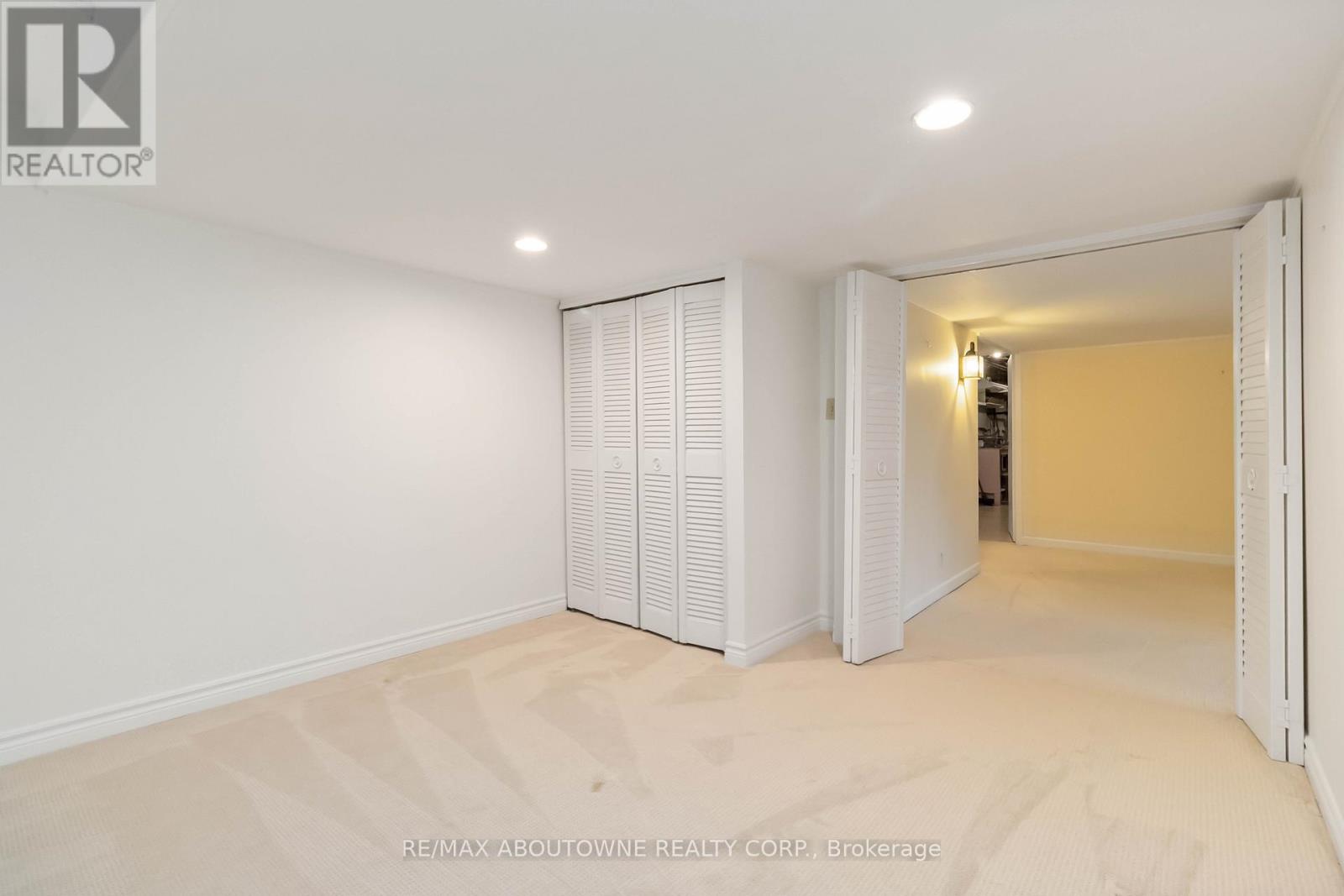 1410 Devon Road, Oakville, Ontario  L6J 2M1 - Photo 16 - W12581648